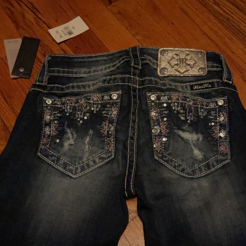 Jeans - Picture 3 of 4